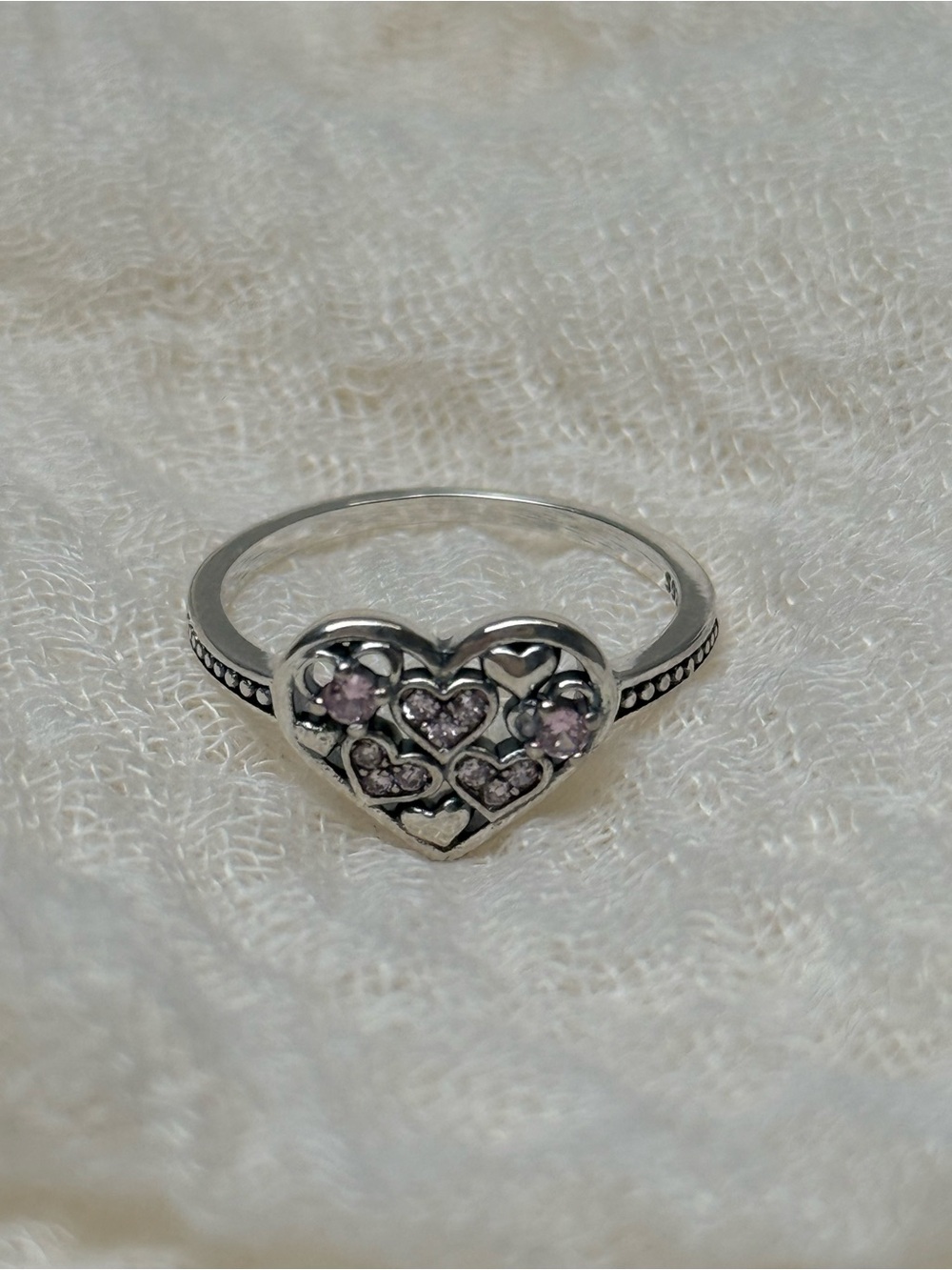 925 Sterling Silver heart ring with pink gemstones #hearts #gemstone
Size 7